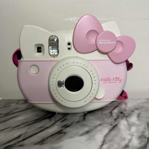 Fujifilm Instax Sanrio Hello Kitty Instant Film Camera WORKING - Picture 4 of 4